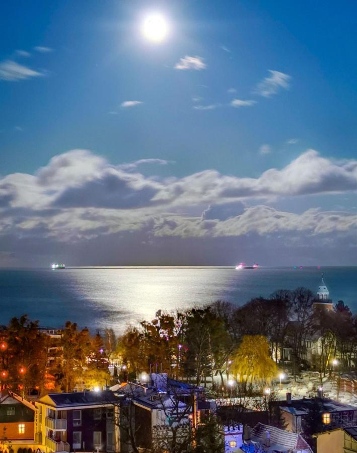 Przy Plaży Z Widokiem Na Morze *